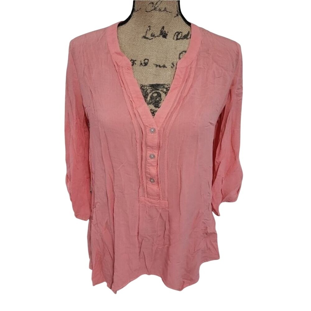 Democracy‎ Coral Pink Rayon Henley Blouse 3/4 Roll Tab Sleeve Small B0720MQ3E